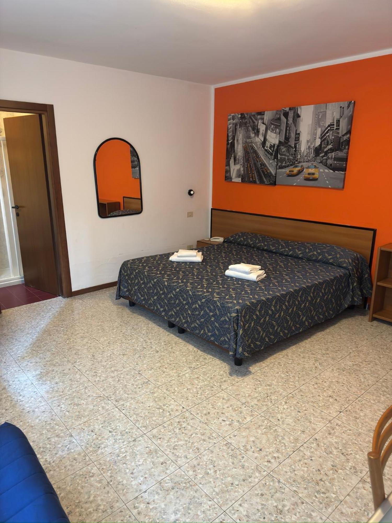 ברדולינו Hotel Benacus מראה חיצוני תמונה