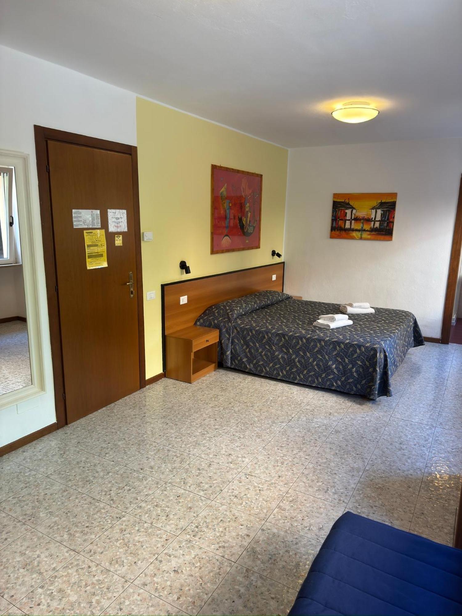 ברדולינו Hotel Benacus מראה חיצוני תמונה