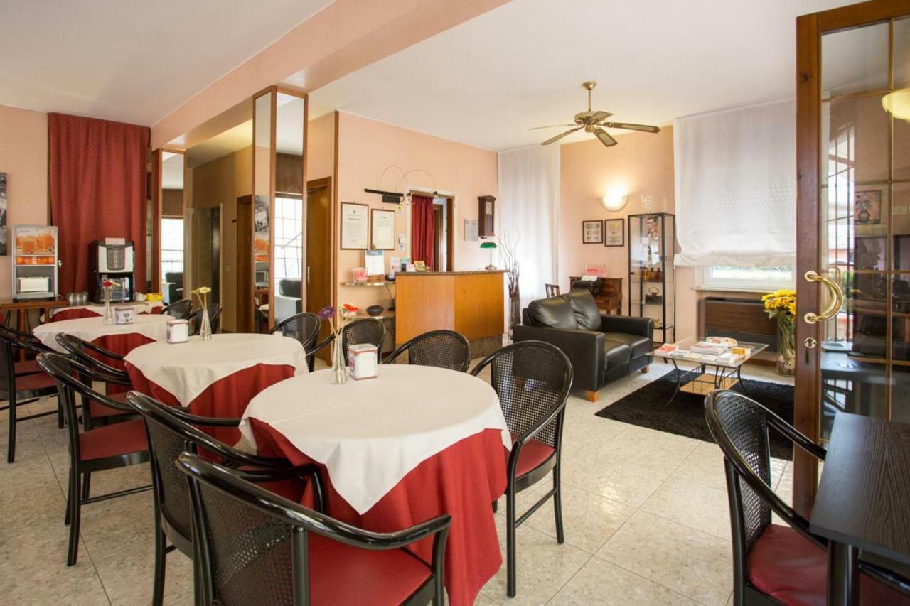 ברדולינו Hotel Benacus מראה חיצוני תמונה