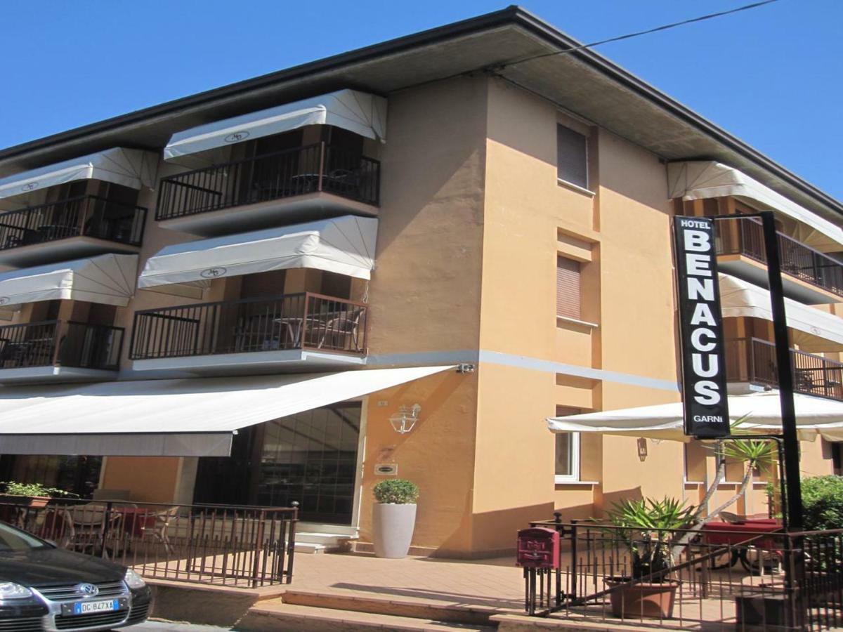 ברדולינו Hotel Benacus מראה חיצוני תמונה